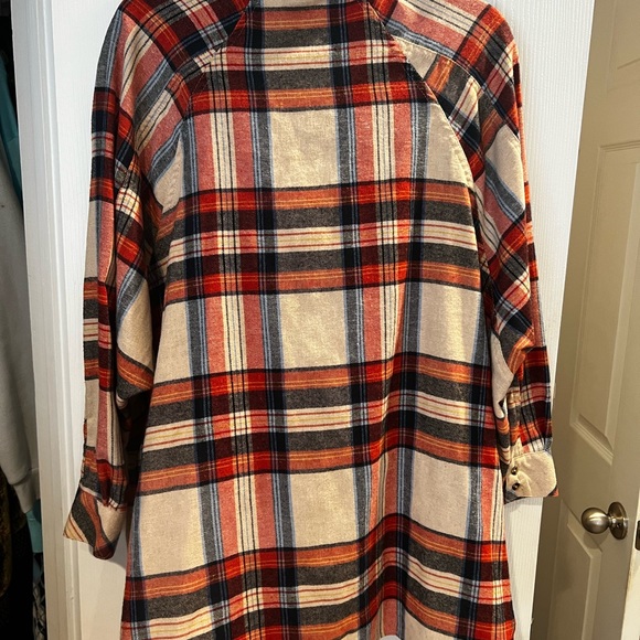 NWT Like an Angel plaid flannel top size M - Picture 3 of 4